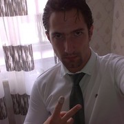  ,   Johnny, 33 ,   