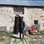  ,  Armen, 31