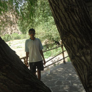  ,   Vardan, 33 ,   ,   , c 