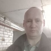  ,  Aleksandr, 40