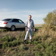  Targu Jiu,   , 44 ,   ,   , c 