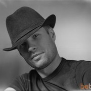  ,   Nikita, 32 ,   