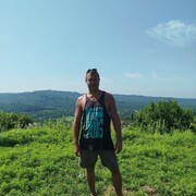  ,  Canyon, 42