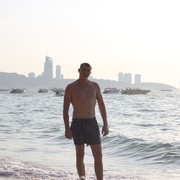  ,   Denis, 37 ,   ,   , c 