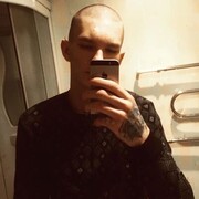  ,   Maxim, 22 ,   ,   , c 
