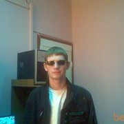  ,  Viktor, 33
