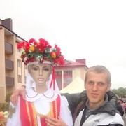  ,   Aleks, 33 ,   