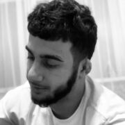  ,  Ali, 33