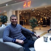  ,   Dzhon, 32 ,   ,   , c 