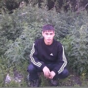   ,  Valera, 32