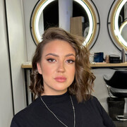  ,   Viktoria, 26 ,   ,   