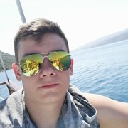  ,  Denis, 24