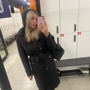  ,   Kari, 32 ,  