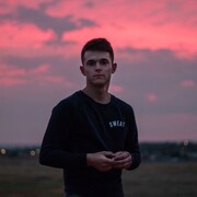  ,  Alex, 24