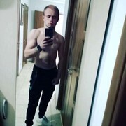  ,  Andrei, 23