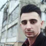  ,  Alex, 27