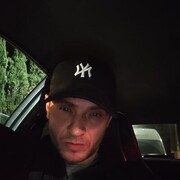  ,  Jon, 35