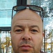  ,  Viktor, 47