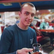  ,  Oleg, 25