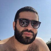  ,  Artur, 38
