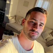  ,  Aleks, 36