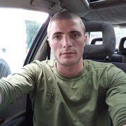  ,  Yurij, 32