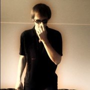  ,   Loony, 33 ,   