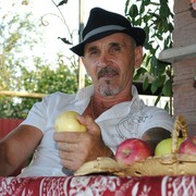  ,   Igor, 54 ,   ,   , c 