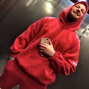  -,   Ѹ, 33 ,   ,   , c 
