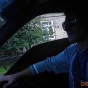  ,   Vahe, 34 ,   