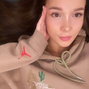  ,   Valeria, 24 ,   ,   