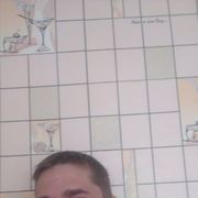  ,  Guntars, 43