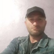  ,   Gigi, 30 ,   ,   