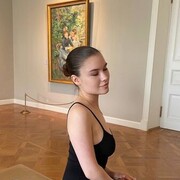  , 