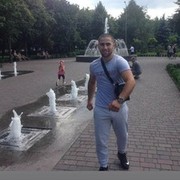  ,   Leopold, 32 ,   