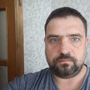  ,  Andr, 45