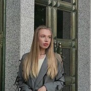  , 