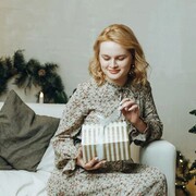  ,  Olya, 22