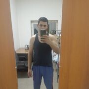  ,  Xamid, 32