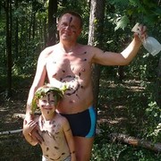  ,   Viktor, 61 ,  