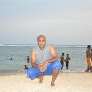  ,   Dilon, 44 ,  