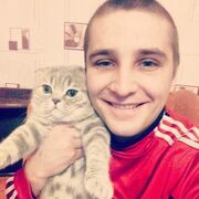  ,   Maxim, 32 ,   ,   , c , 