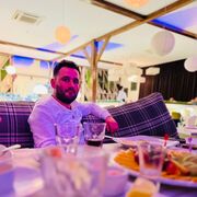  ,   Artur, 34 ,   ,   