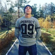  ,   Denis, 32 ,   ,   , c 