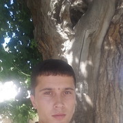  ,   Mr Anonymus, 32 ,   