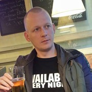  ,  Edvardas, 44