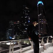  ,   Bek, 25 ,     