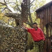  ,  Armen, 46