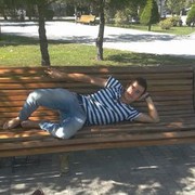  ,   Eliw, 32 ,   