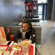  ,   Khalifa, 32 ,   ,   